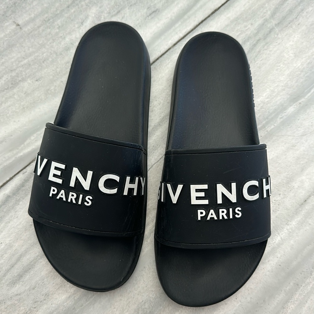 authentic givenchy paris slides - some wear and tear see images